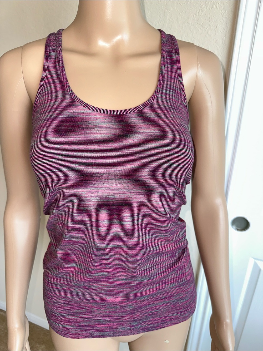 Lululemon Women’s Pink Heathered Racerback Tank Top